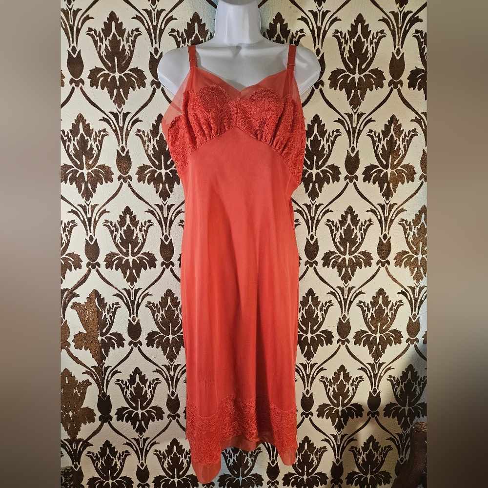 Vtg.Rogers 60s Flamingo Pink Women's 38 Avg. Sexy Lace Dress Slip Lingerie Nylon